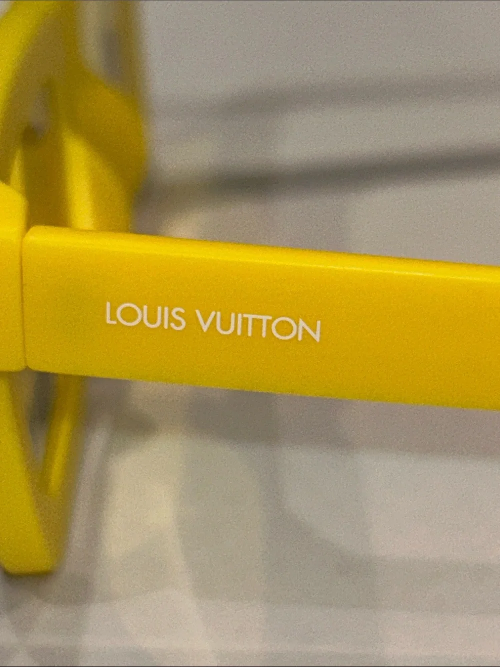 None yellow shade